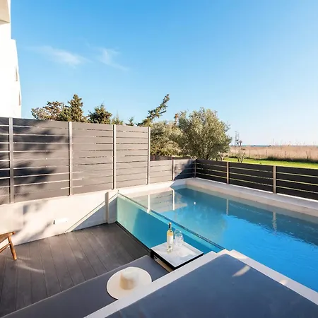 Serene Villas Halkidiki - Cfront Private Pool Nea Iraklia Exterior photo