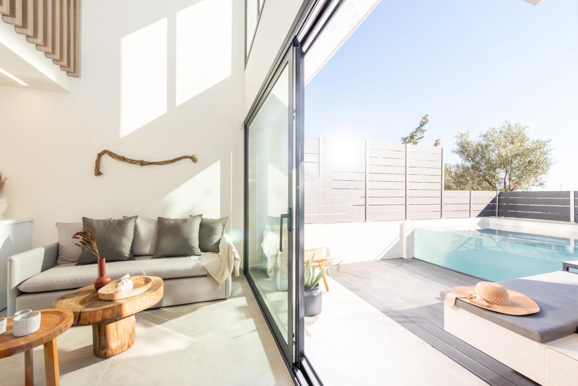 Serene Halkidiki - Cfront Private Pool